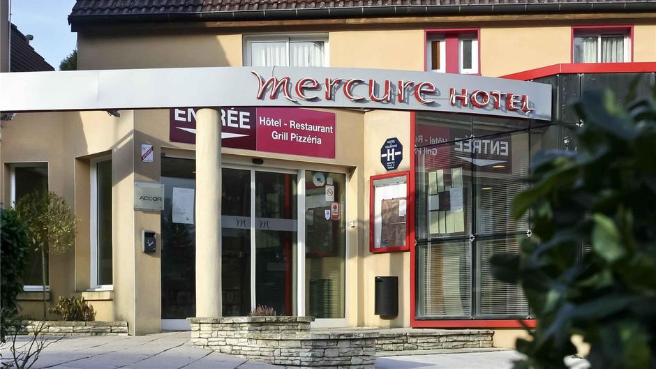 Mercure Luxeuil Les Bains Hexagone Hotel Exterior