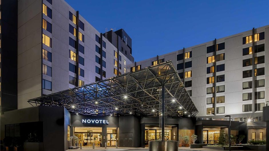 Novotel Sydney International Airport Exterior