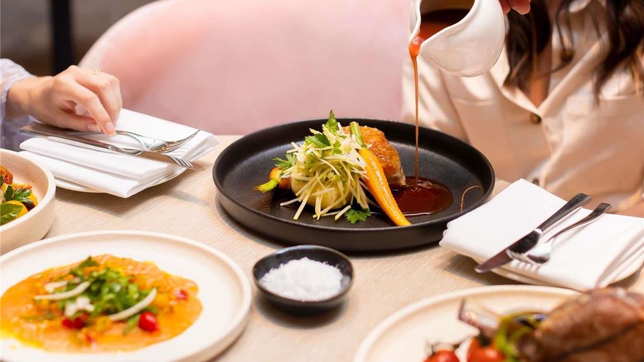 Novotel Sydney International Airport Restaurant