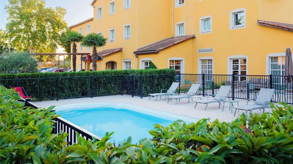 Ibis Manosque Cadarache Exterior