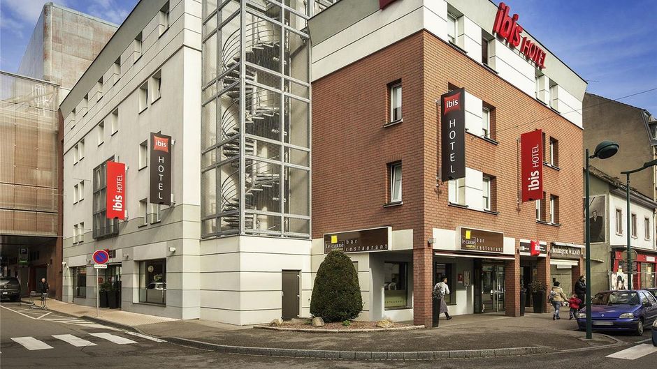 Ibis Mulhouse Bale Aeroport Exterior