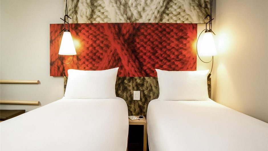 Ibis Mulhouse Bale Aeroport Room