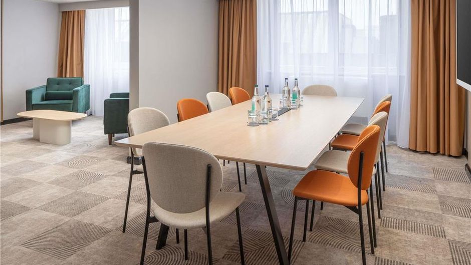 Ibis London Earls Court Meeting