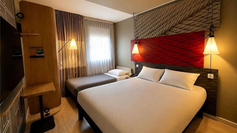 Ibis Dijon Centre Clemenceau Room