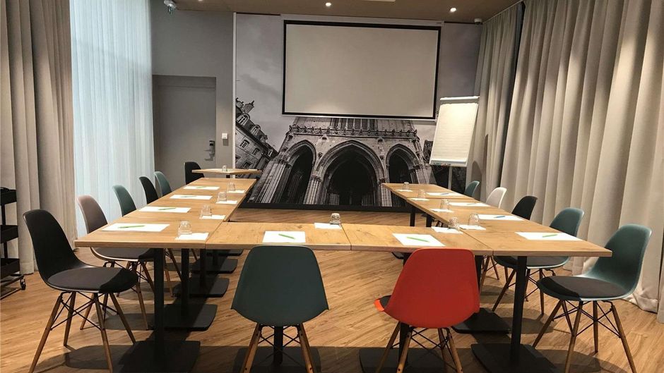 Ibis Dijon Centre Clemenceau Meeting