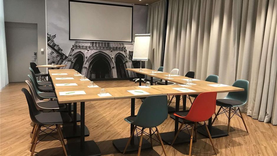 Ibis Dijon Centre Clemenceau Meeting