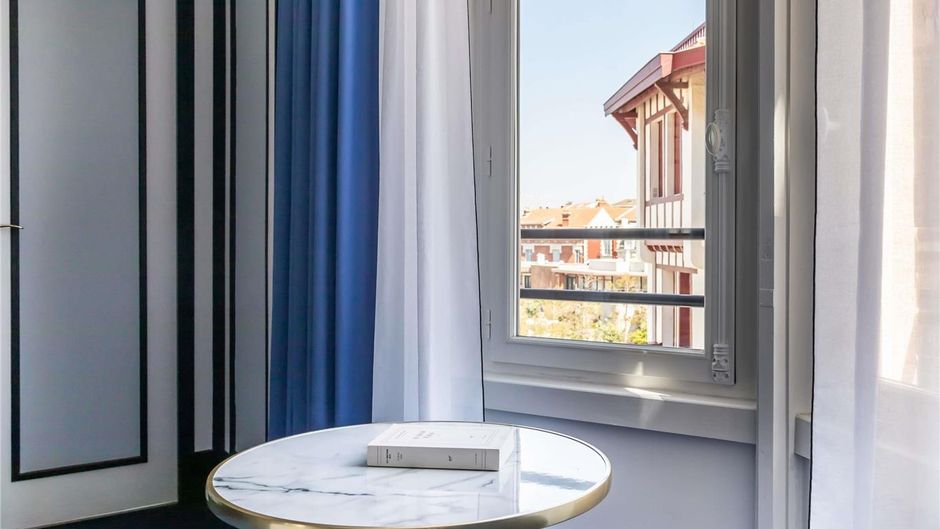Hotel Plaza Biarritz Plage Room