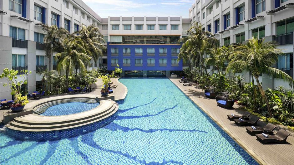Novotel Mangga Dua Exterior