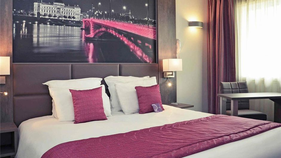 Mercure Lyon Est Room