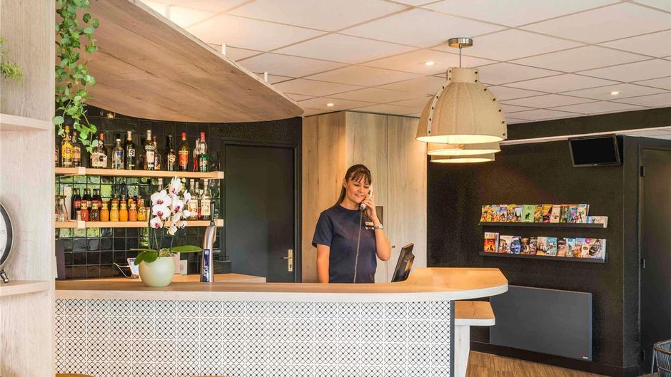 Ibis Creil Sur Oise Exterior