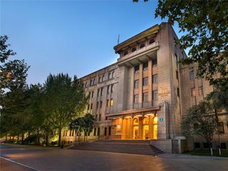 Grand Mercure on Renmin Square