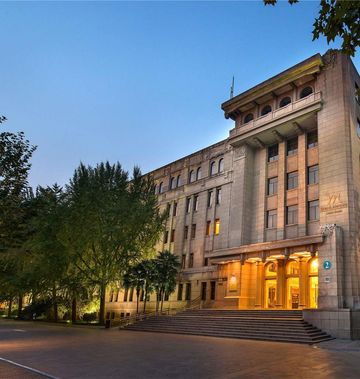 Grand Mercure on Renmin Square