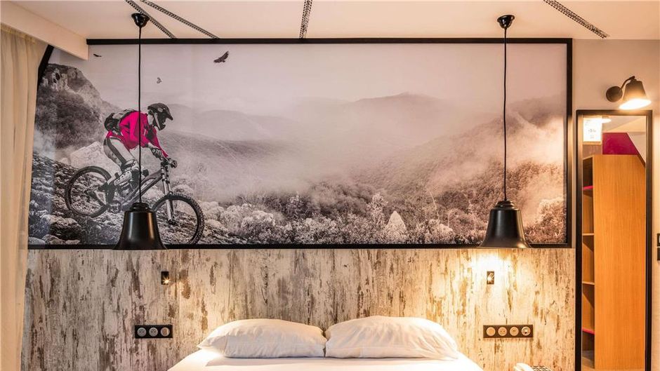 Ibis Dinan Room