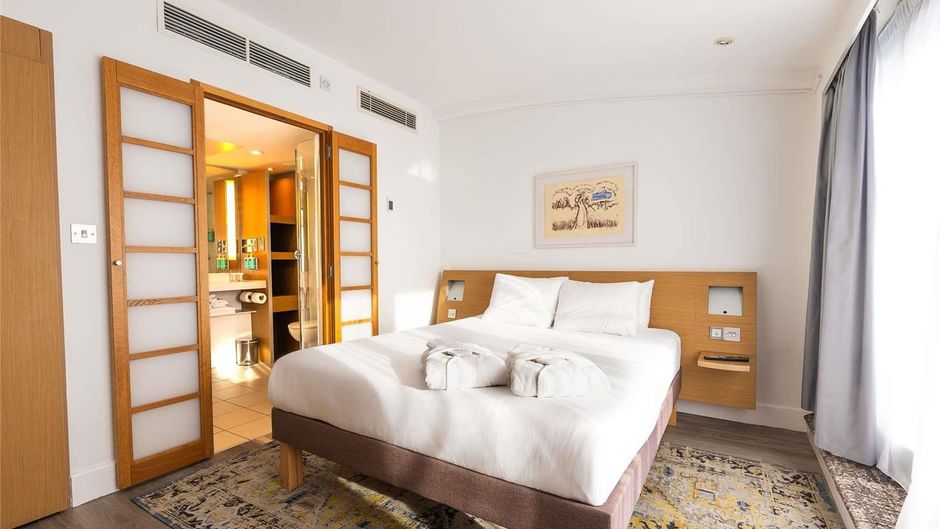 Novotel Cardiff Centre Room