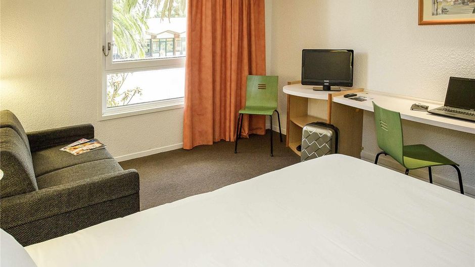 Ibis Perpignan Rivesaltes Room