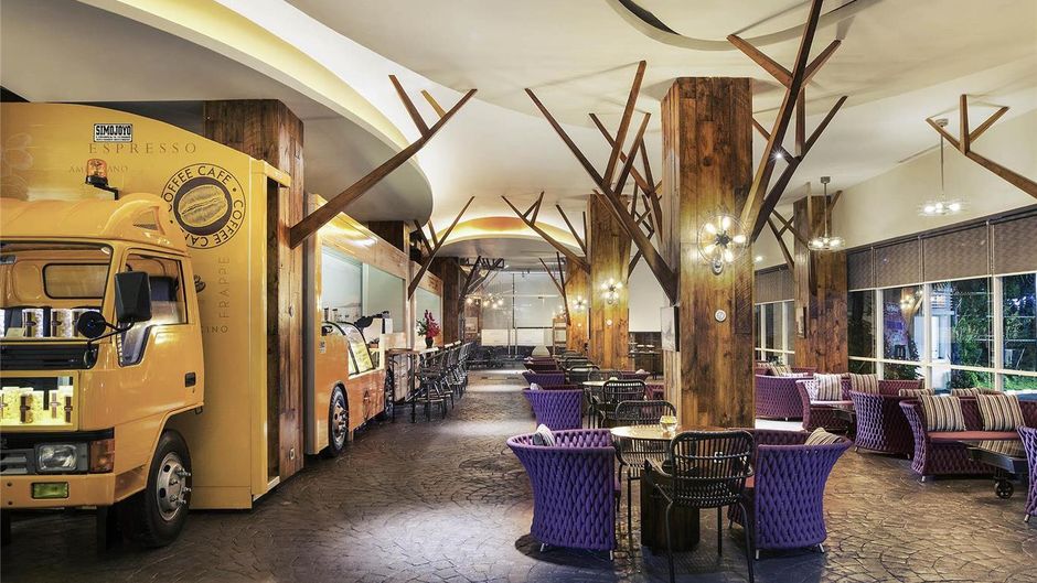 Mercure Surabaya Restaurant