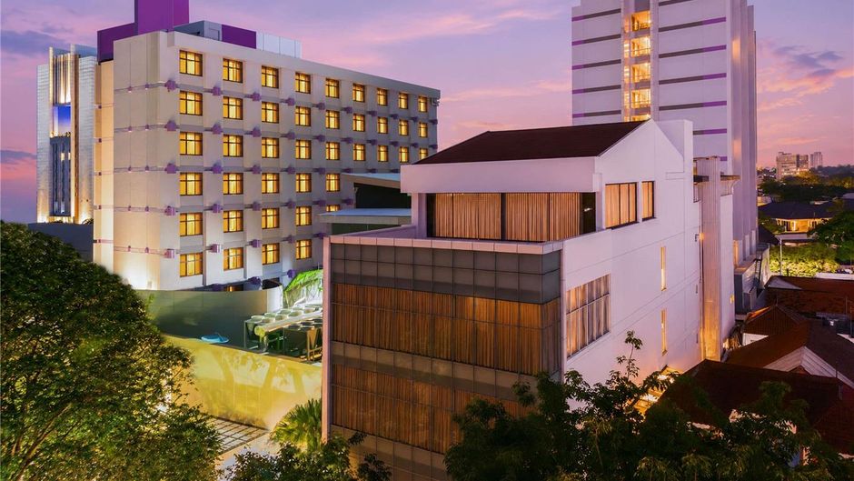 Mercure Surabaya Exterior