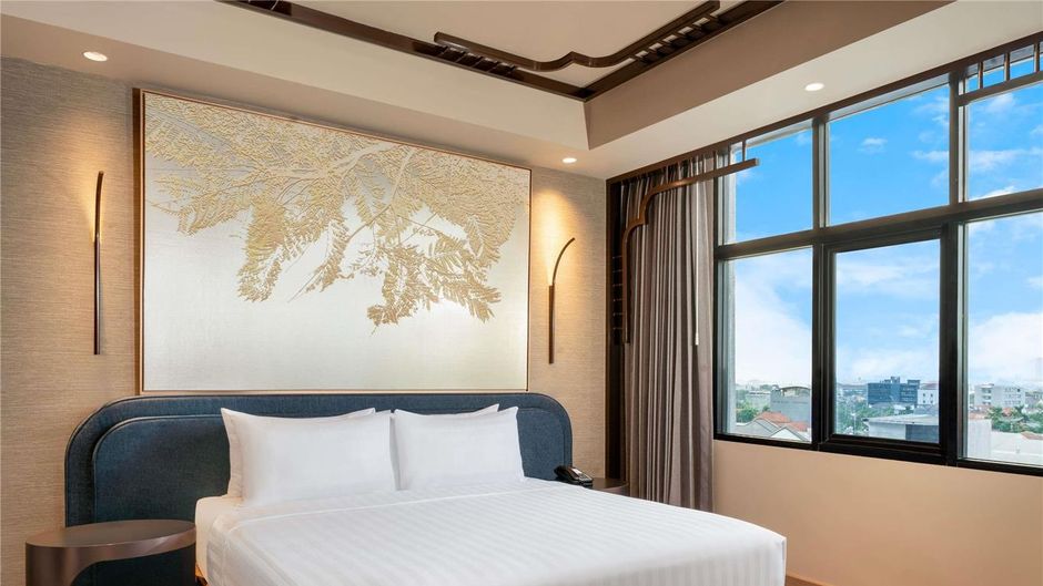 Mercure Surabaya Room
