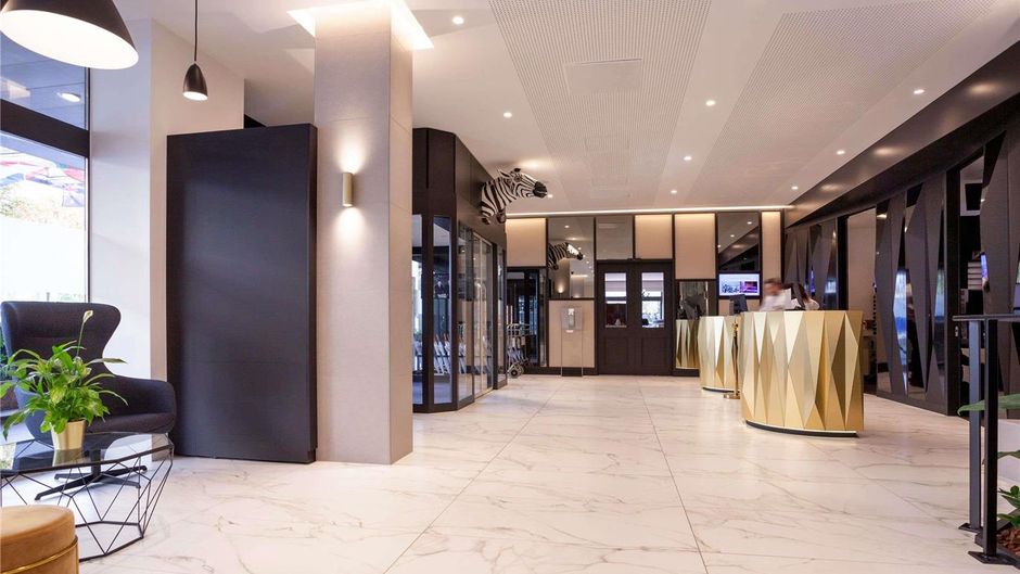 Mercure Biel Plaza Exterior