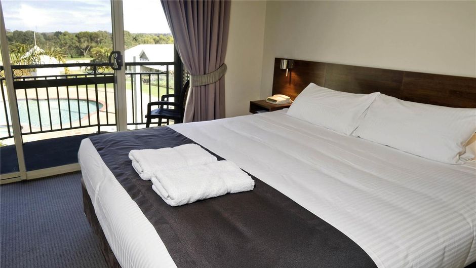Mercure Bunbury Sanctuary Golf Resort Room