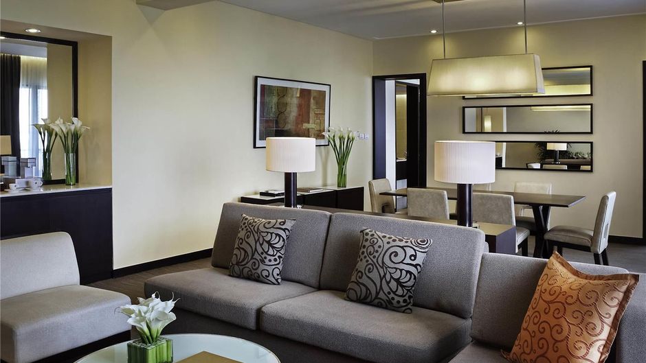 Sofitel Philippine Plaza Manila Suite