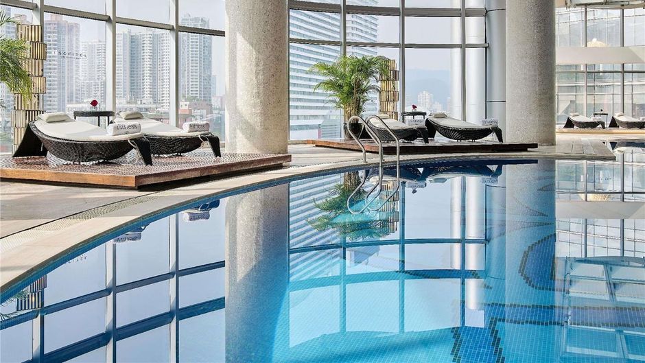 Sofitel Guangzhou Sunrich Pool