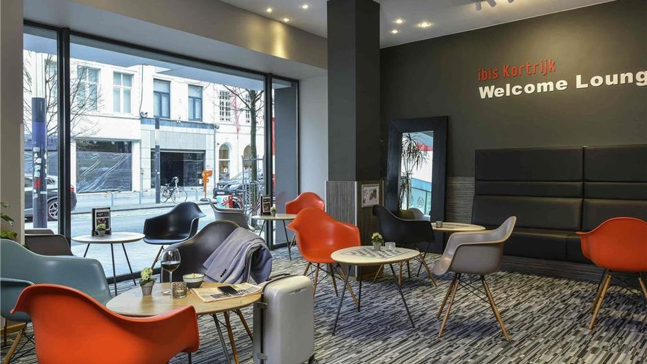 Hotel Ibis Kortrijk Centrum Exterior