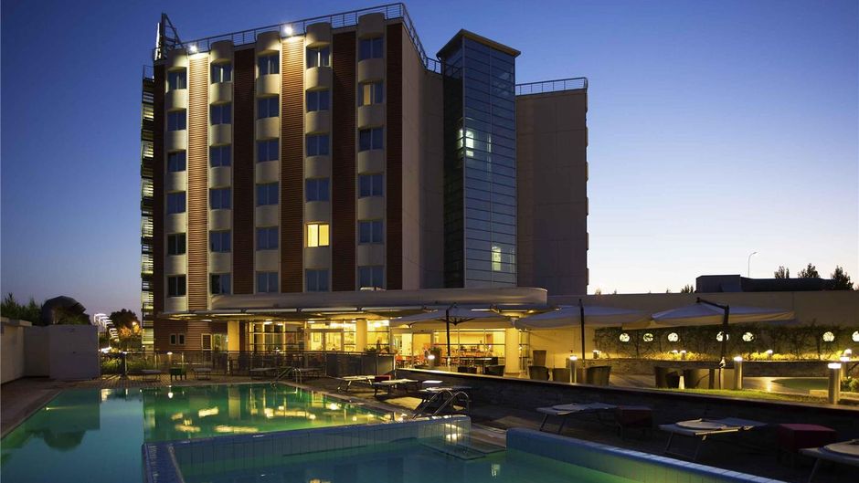 Hotel Novotel Salerno Est Arechi Exterior