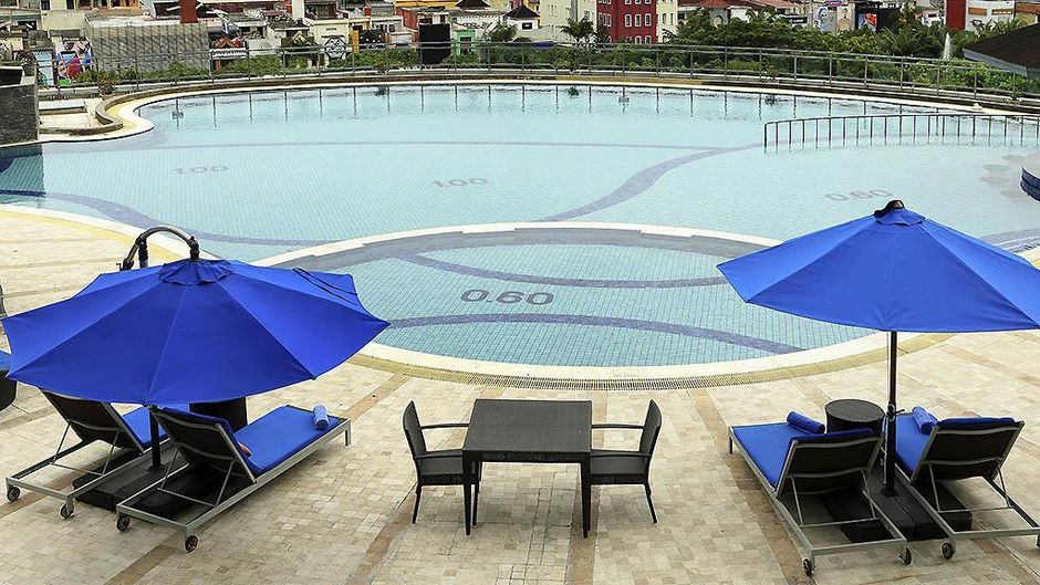 Novotel Balikpapan Pool