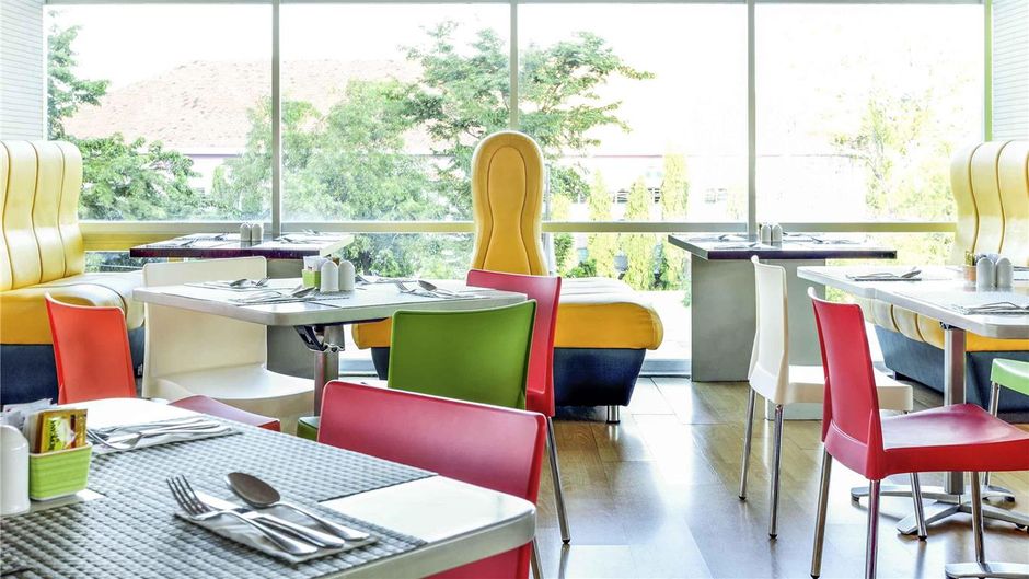 Hotel Ibis Semarang Restaurant