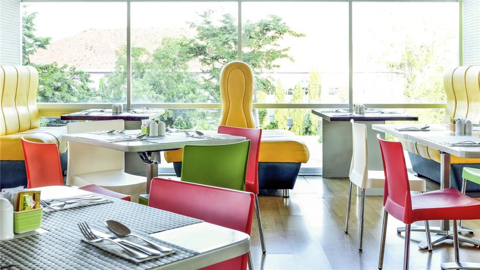 Hotel Ibis Semarang Restaurant