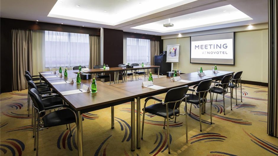 Novotel Deira Creekside Dubai Meeting