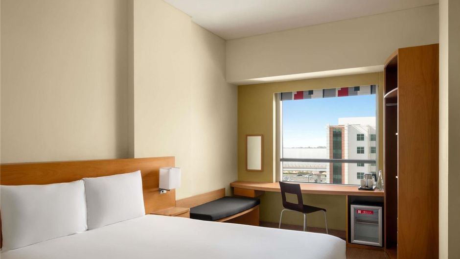 Ibis Mall Avenue Dubai Room