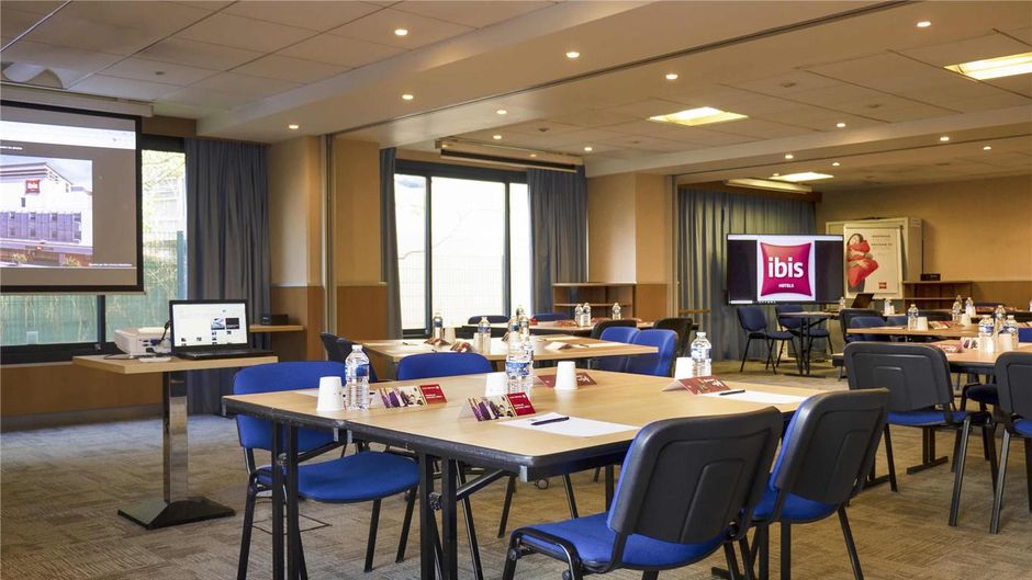 Ibis Cannes Mandelieu Meeting