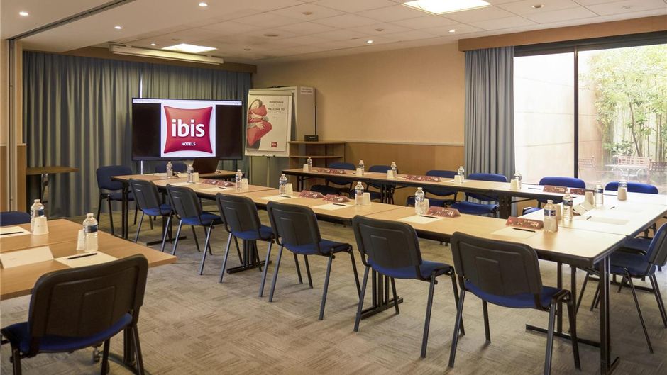 Ibis Cannes Mandelieu Meeting