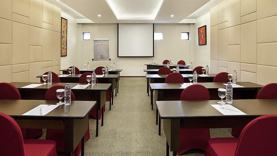 Hotel Ibis Solo Meeting