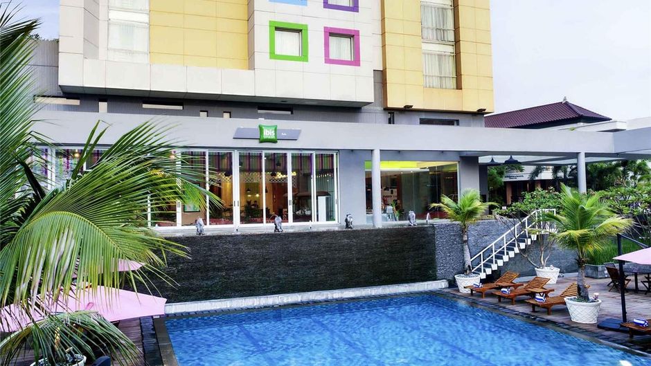 Hotel Ibis Solo Exterior