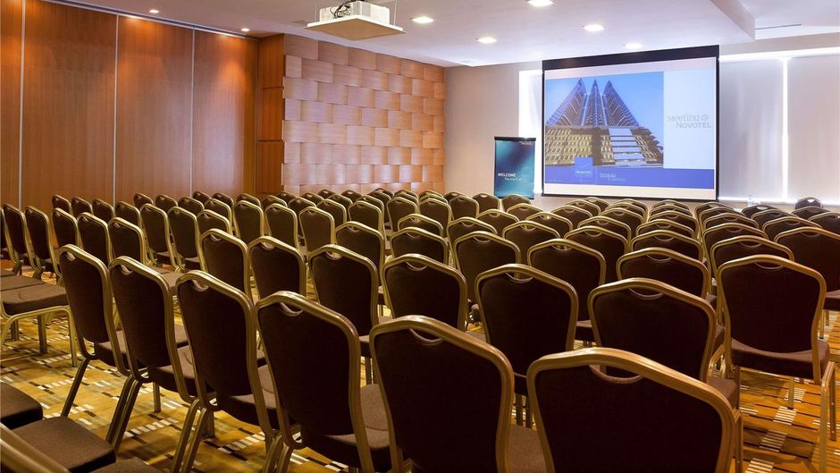 Novotel Dubai Al Barsha Hotel Meeting