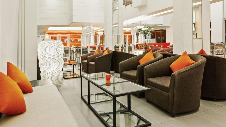 Ibis Pattaya Hotel Exterior