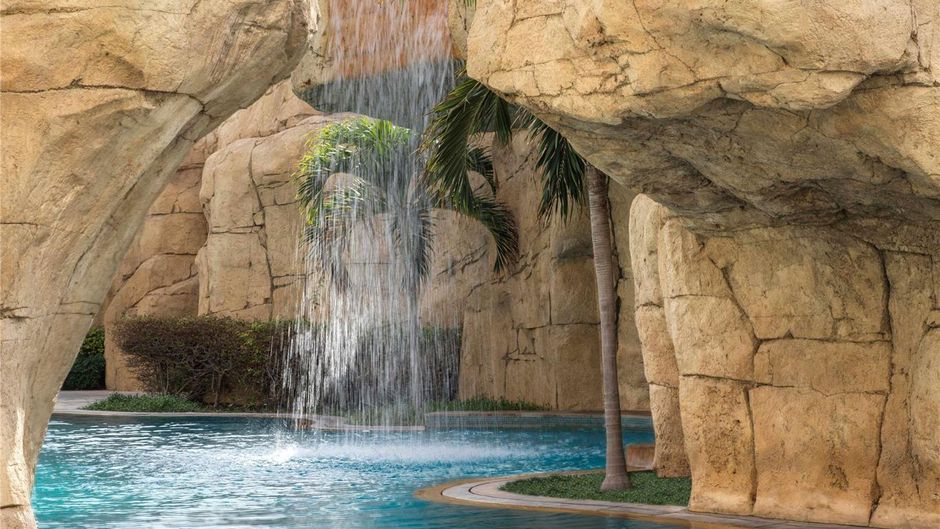 Sofitel Dubai The Palm Pool