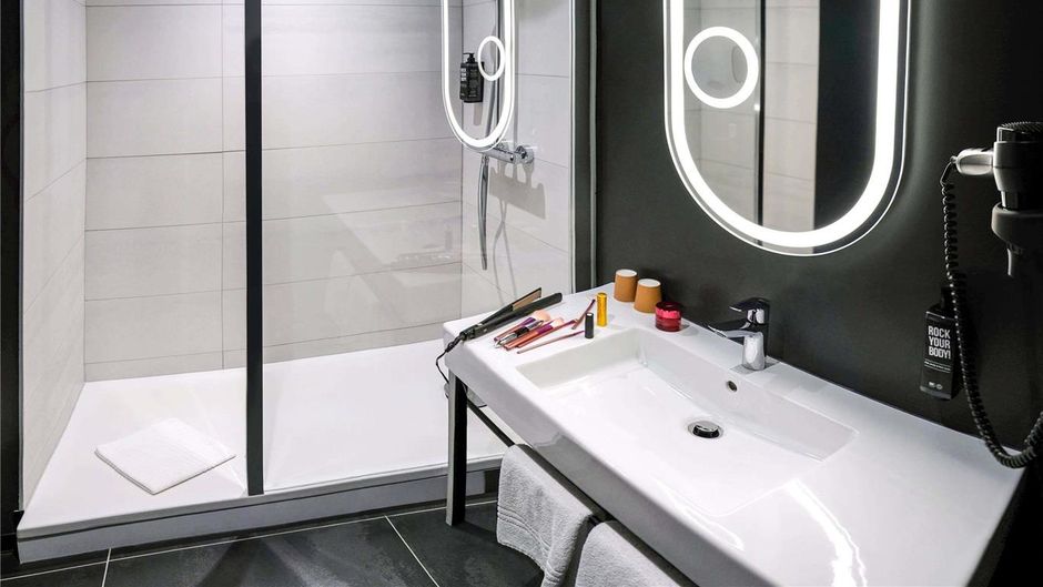 Ibis Pontarlier Room