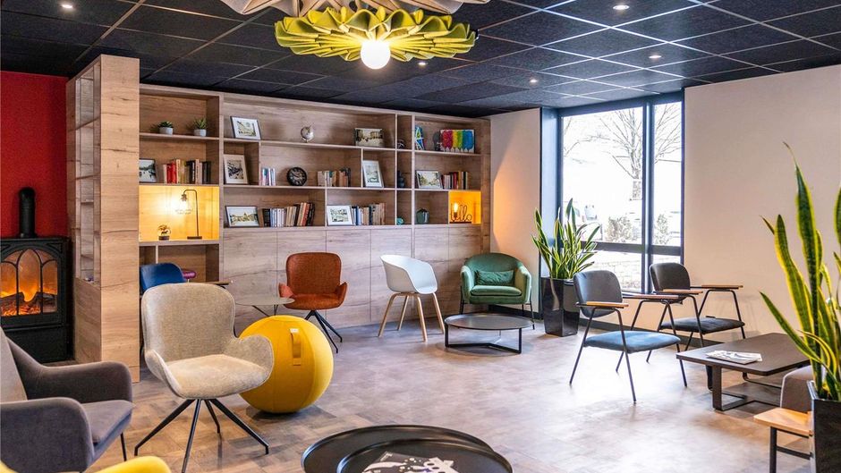 Ibis Pontarlier Exterior