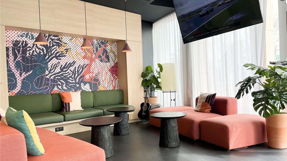 Hotel Ibis Martigues Exterior