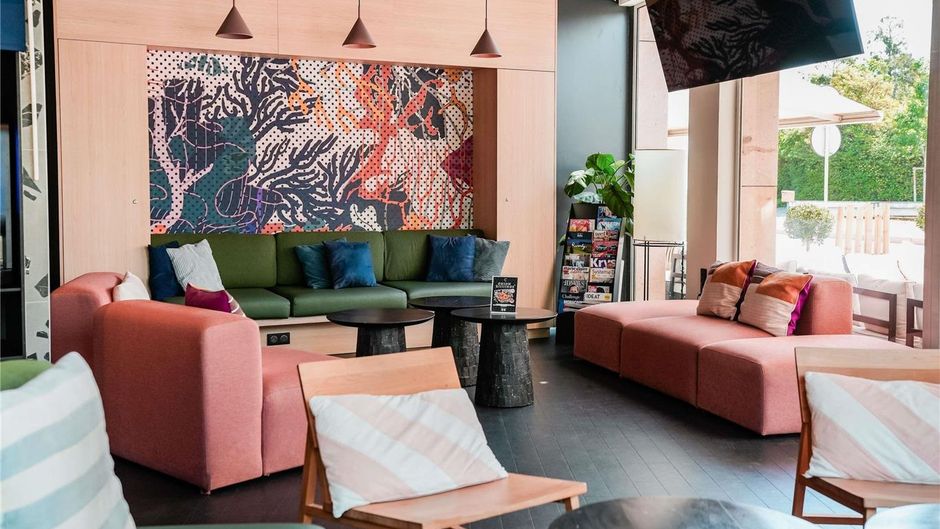 Hotel Ibis Martigues Exterior