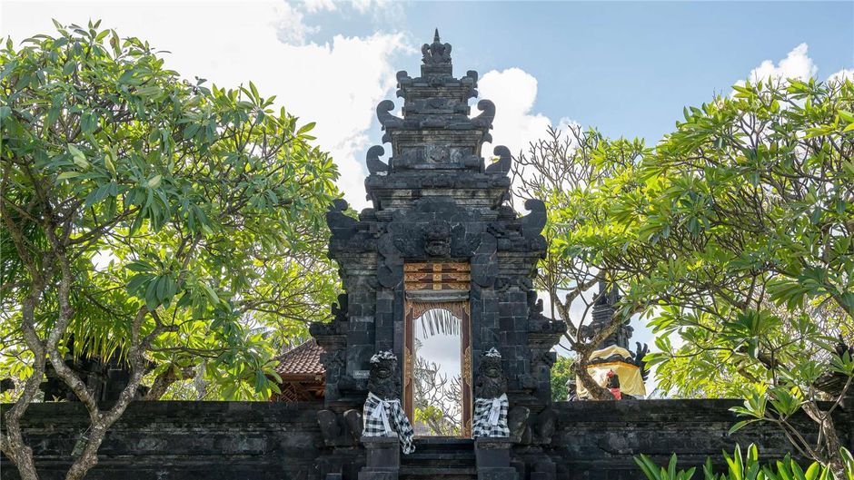 Pullman Bali Legian Beach Exterior