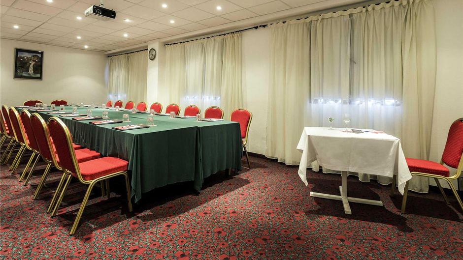 Ibis Tlemcen Meeting