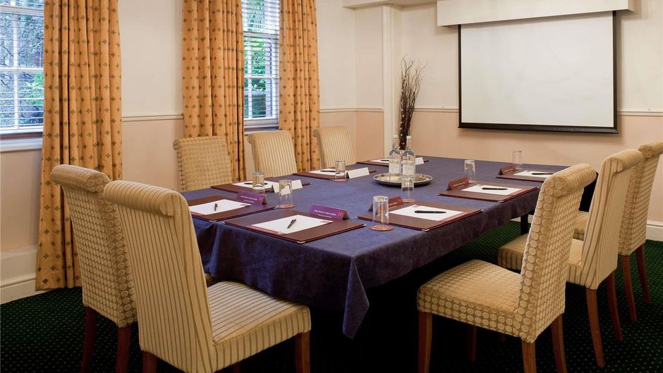 Mercure White Hart Salisbury Meeting