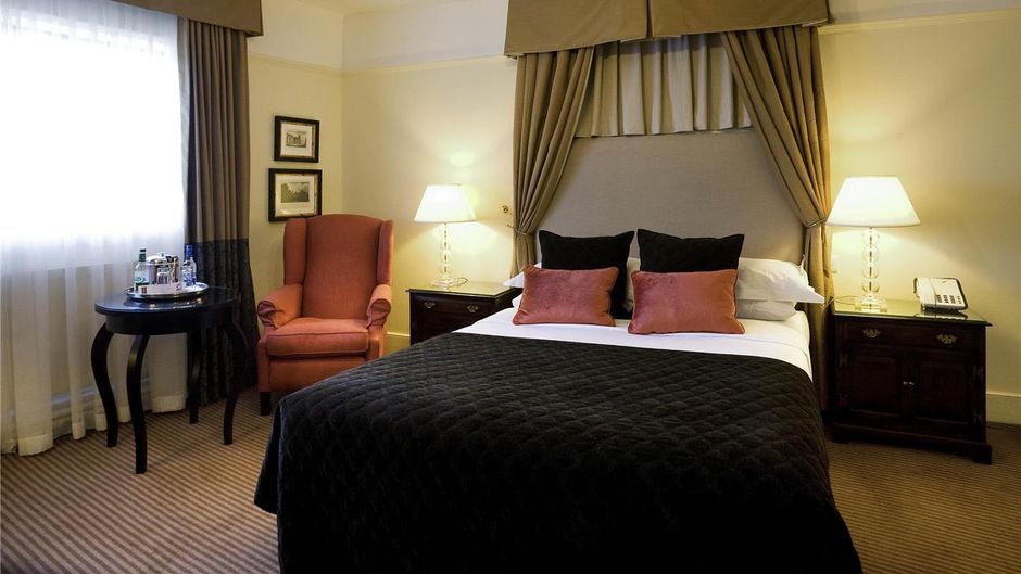 Mercure Stratford-upon-Avon Shakespeare Room
