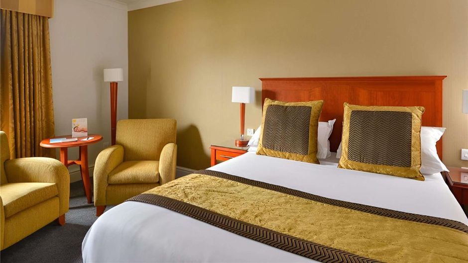 Mercure Norton Grange Hotel and Spa Room