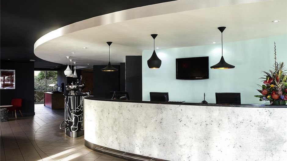 The Ibis Swansea Bay Hotel Exterior